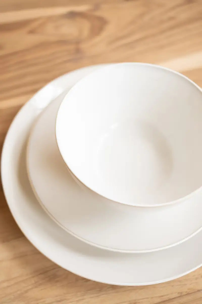 Antique White Ceramic Dinner Plate Set