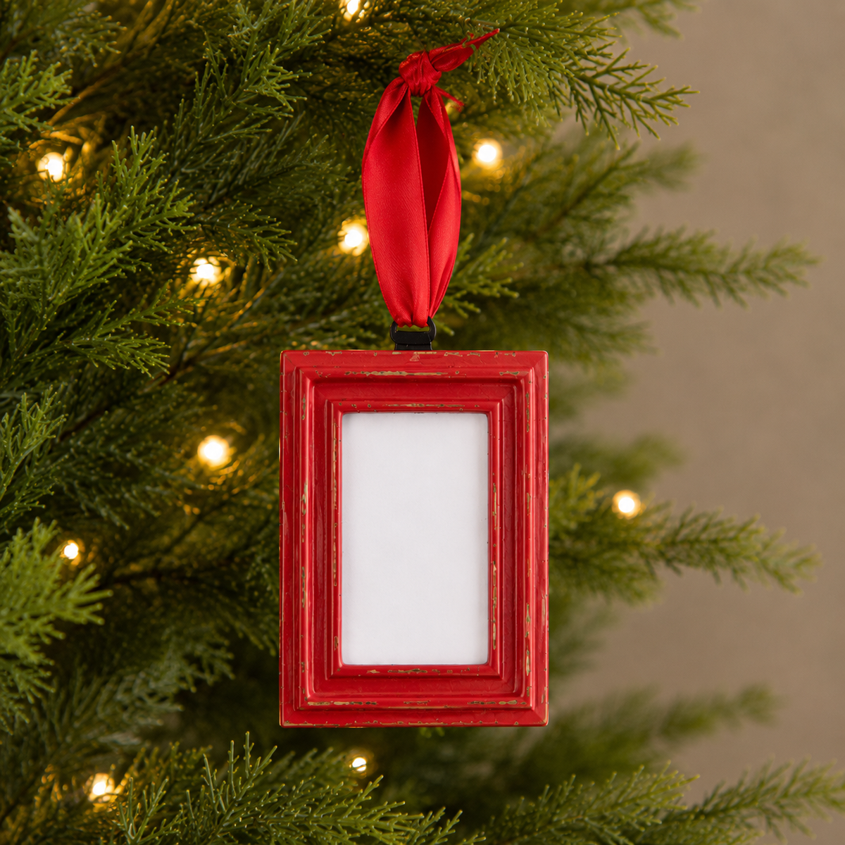 Distressed Rectangle Frame Ornament