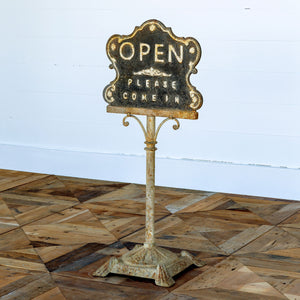 Shopkeeper's Open/Closed Sign