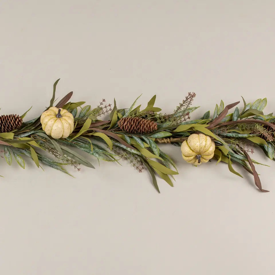 Cream Pumpkin & Foliage Garland