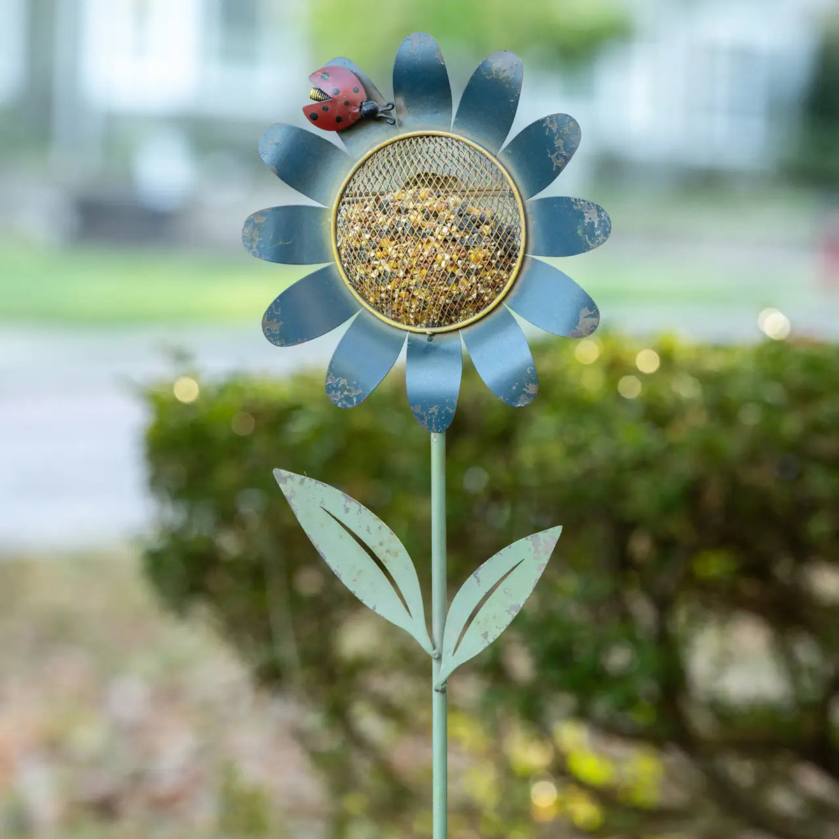 Daisy Bird Feeder