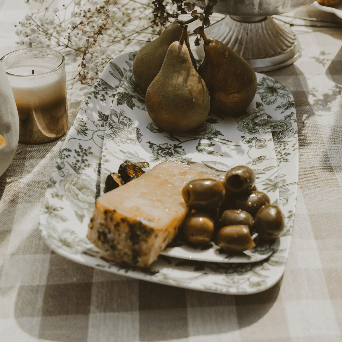 Green Delft Stacking Melamine Tray Set