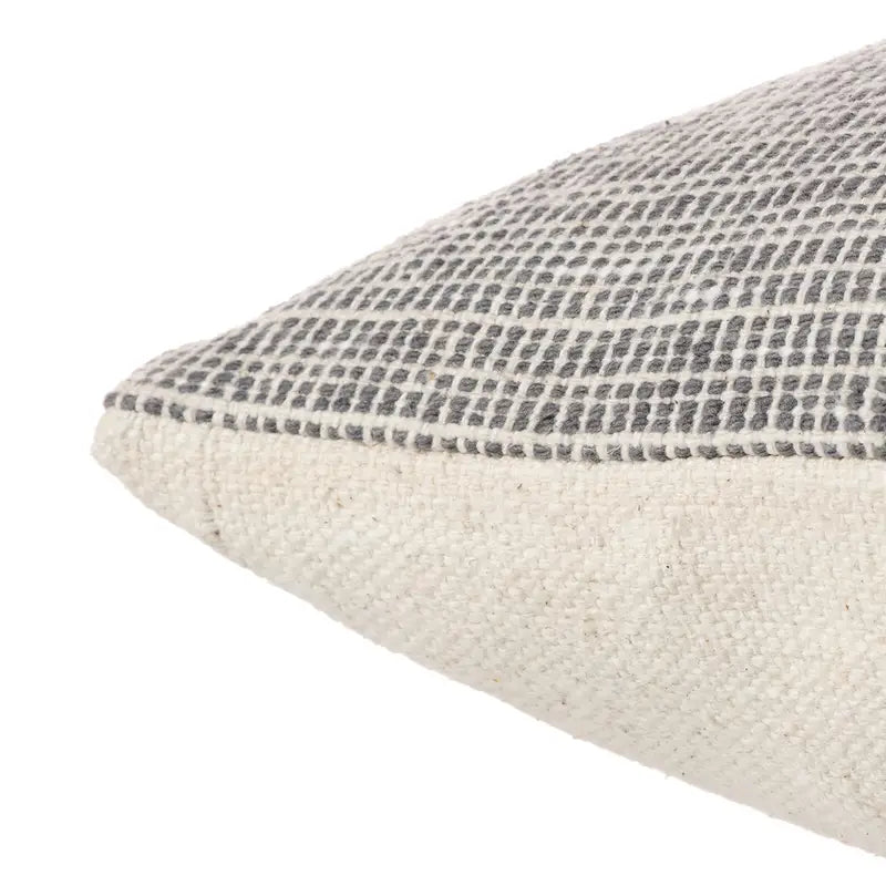 Jaipur Living Margosa Naenia Pillow