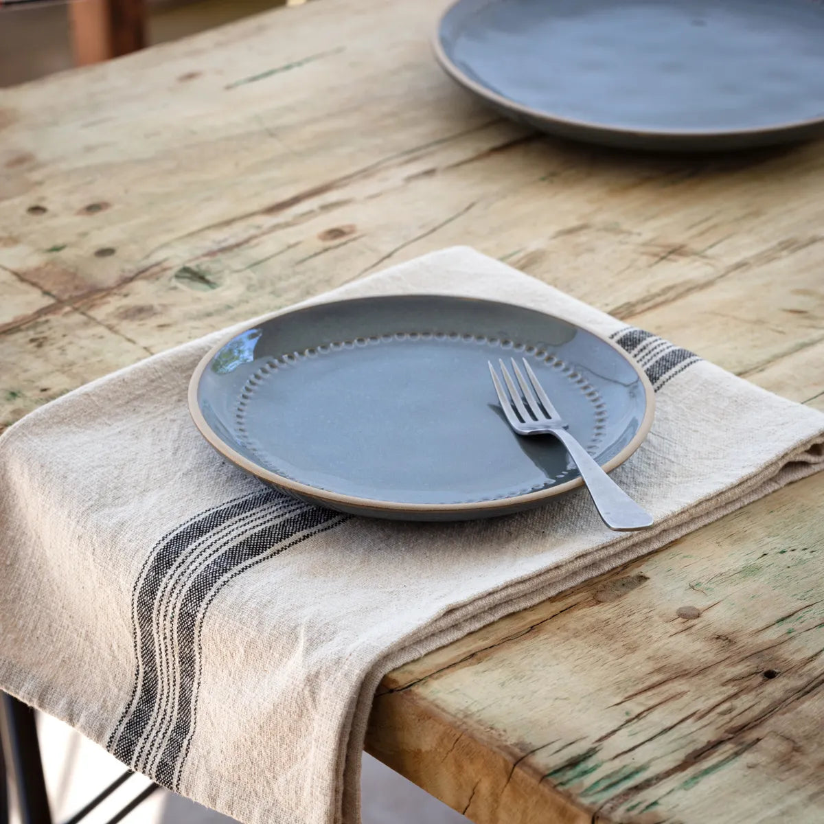 Legbar Blue Dinner Plate Set