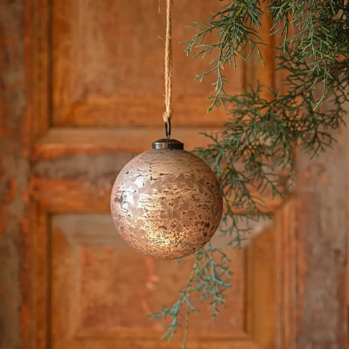 Cameo Antique Etched Glass Ball Ornament Set