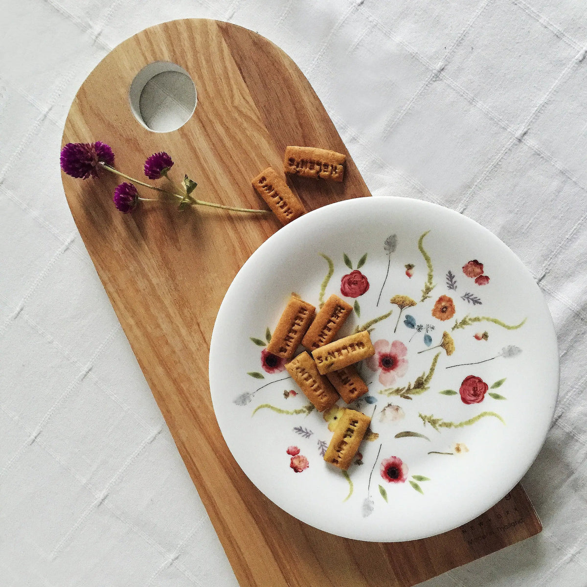 Scandinavian Floral 8" Salad Plate Set