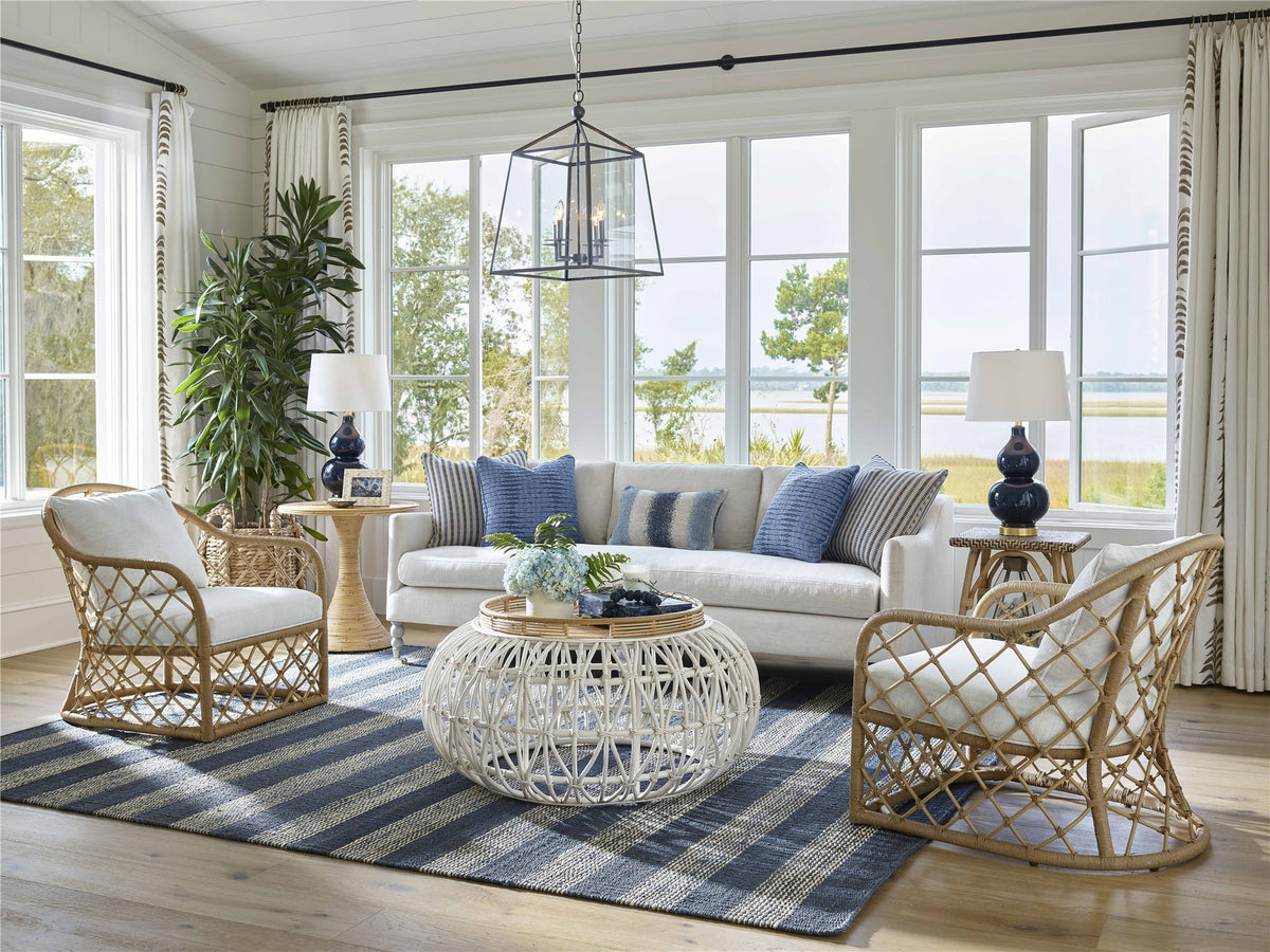 https://www.viewmastercms.com/assets/VMAPP_Universal_Furniture/image/ic/orig/U033839_RM_ALT.jpg