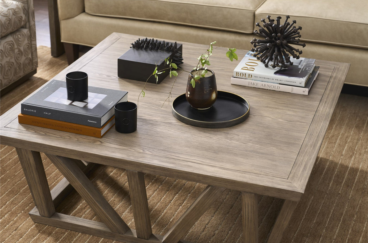 https://www.viewmastercms.com/assets/VMAPP_Universal_Furniture/image/ic/orig/U462801_RS_V2.jpg