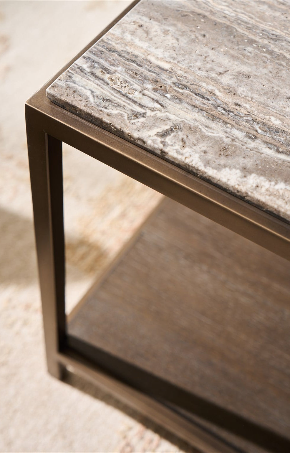 https://www.viewmastercms.com/assets/VMAPP_Universal_Furniture/image/ic/orig/U508802_DET_003.jpg