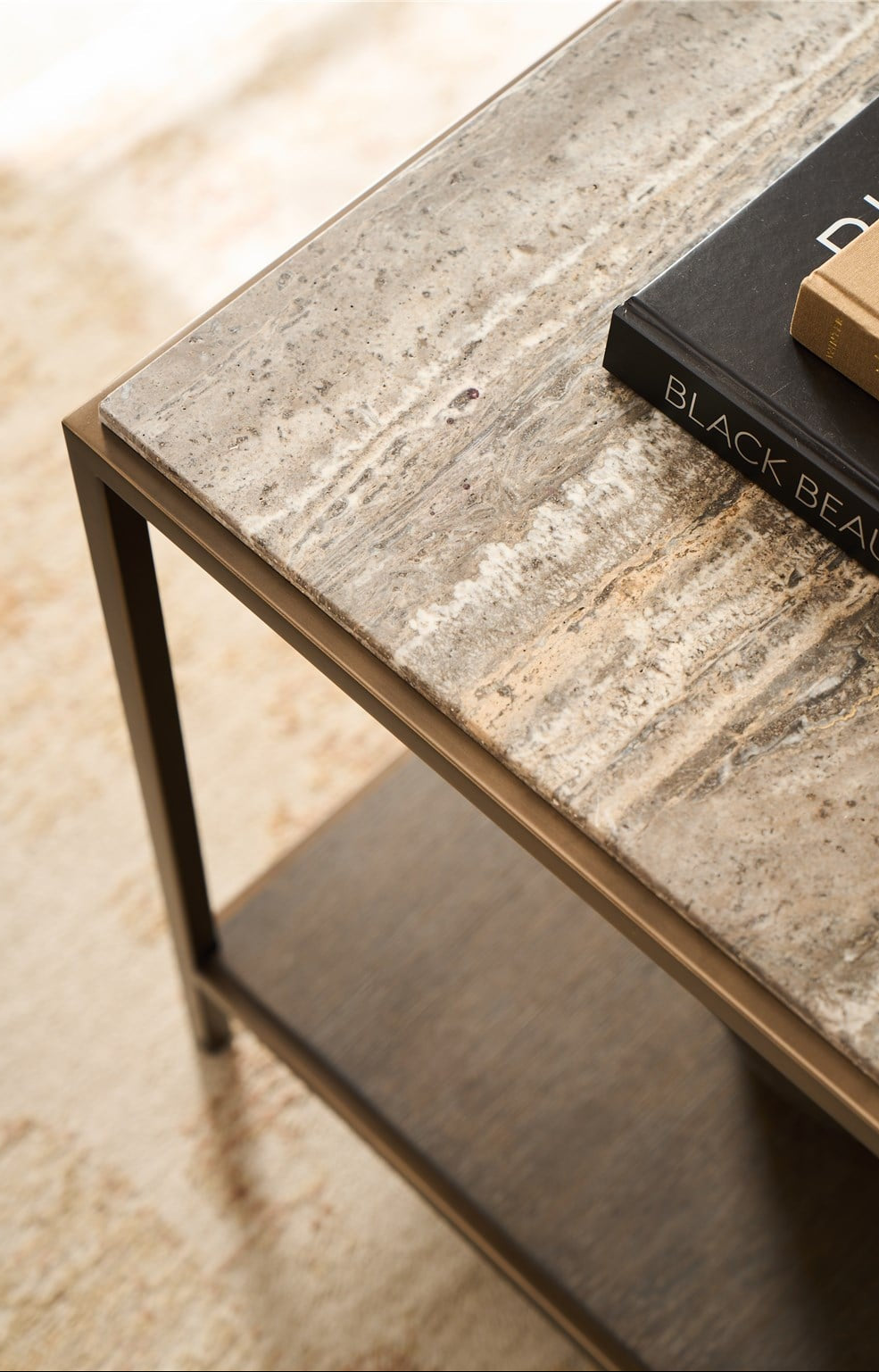 https://www.viewmastercms.com/assets/VMAPP_Universal_Furniture/image/ic/orig/U508802_DET_005.jpg