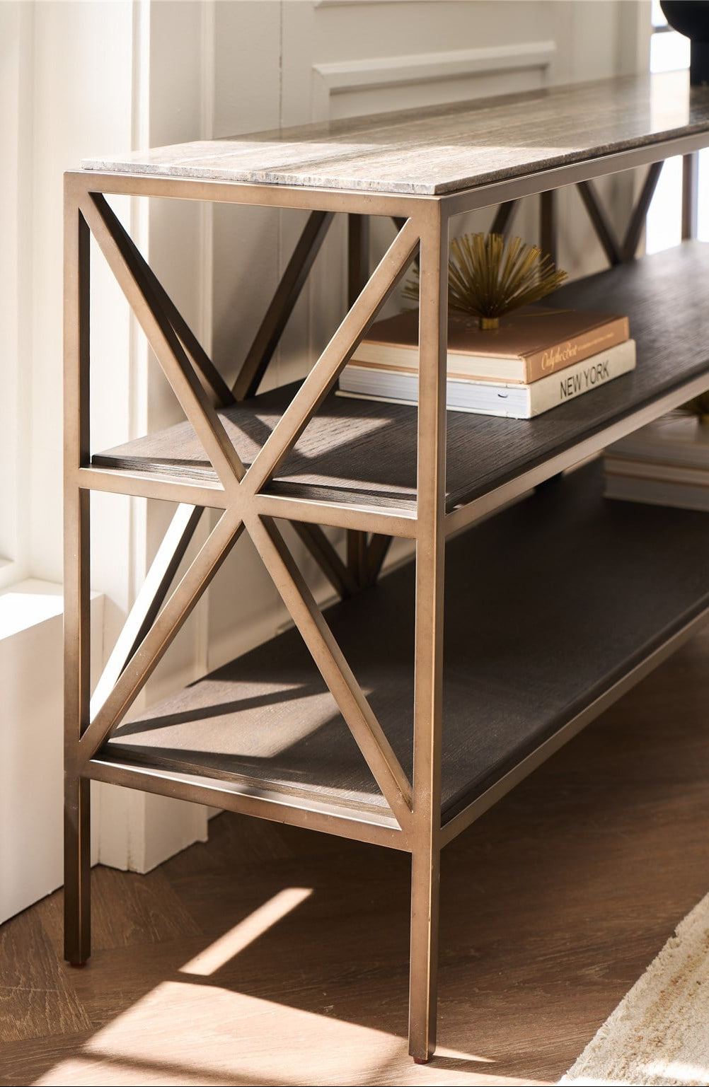 https://www.viewmastercms.com/assets/VMAPP_Universal_Furniture/image/ic/orig/U508803_DET_001.jpg