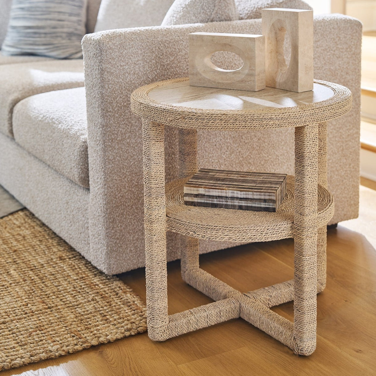 https://www.viewmastercms.com/assets/VMAPP_Universal_Furniture/image/ic/orig/U533820_RS_vm_001.jpg