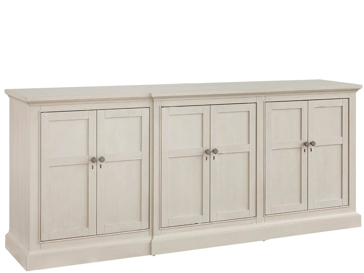 https://www.viewmastercms.com/assets/VMAPP_Universal_Furniture/image/ic/orig/U550A6782_VM.jpg