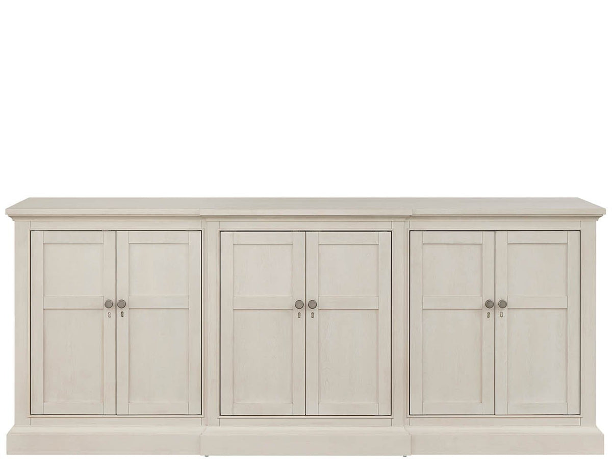 https://www.viewmastercms.com/assets/VMAPP_Universal_Furniture/image/ic/orig/U550A6782_VM4.jpg