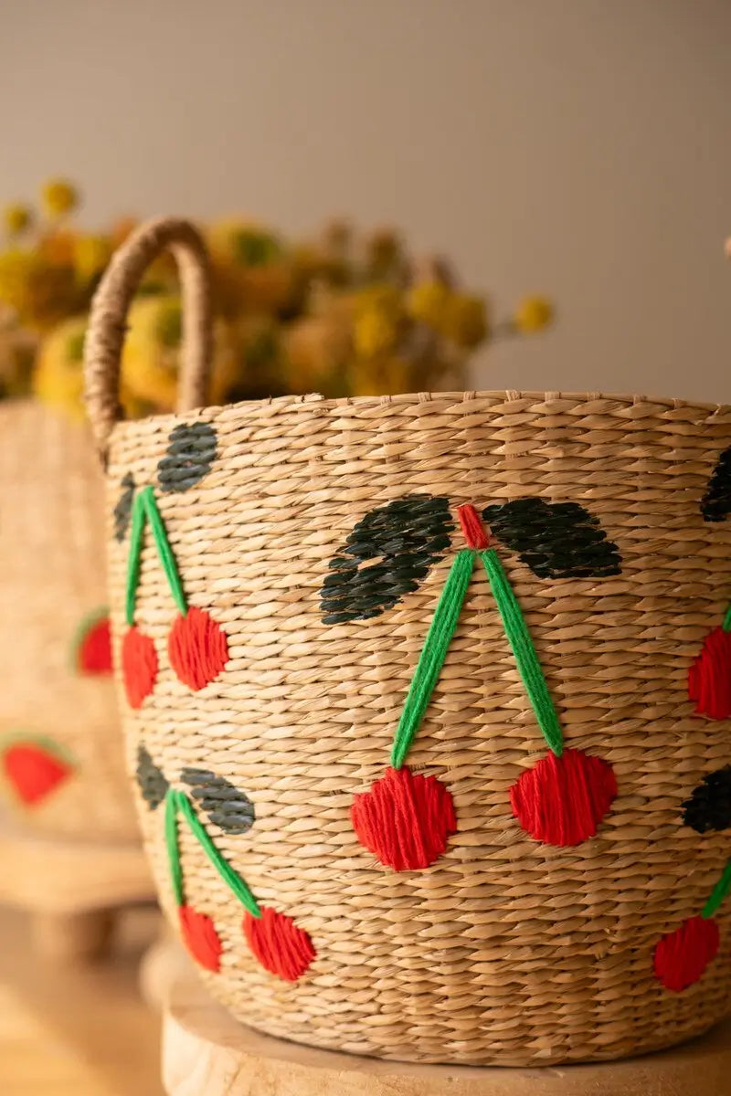 Seagrass Embroidered Fruit Basket Set