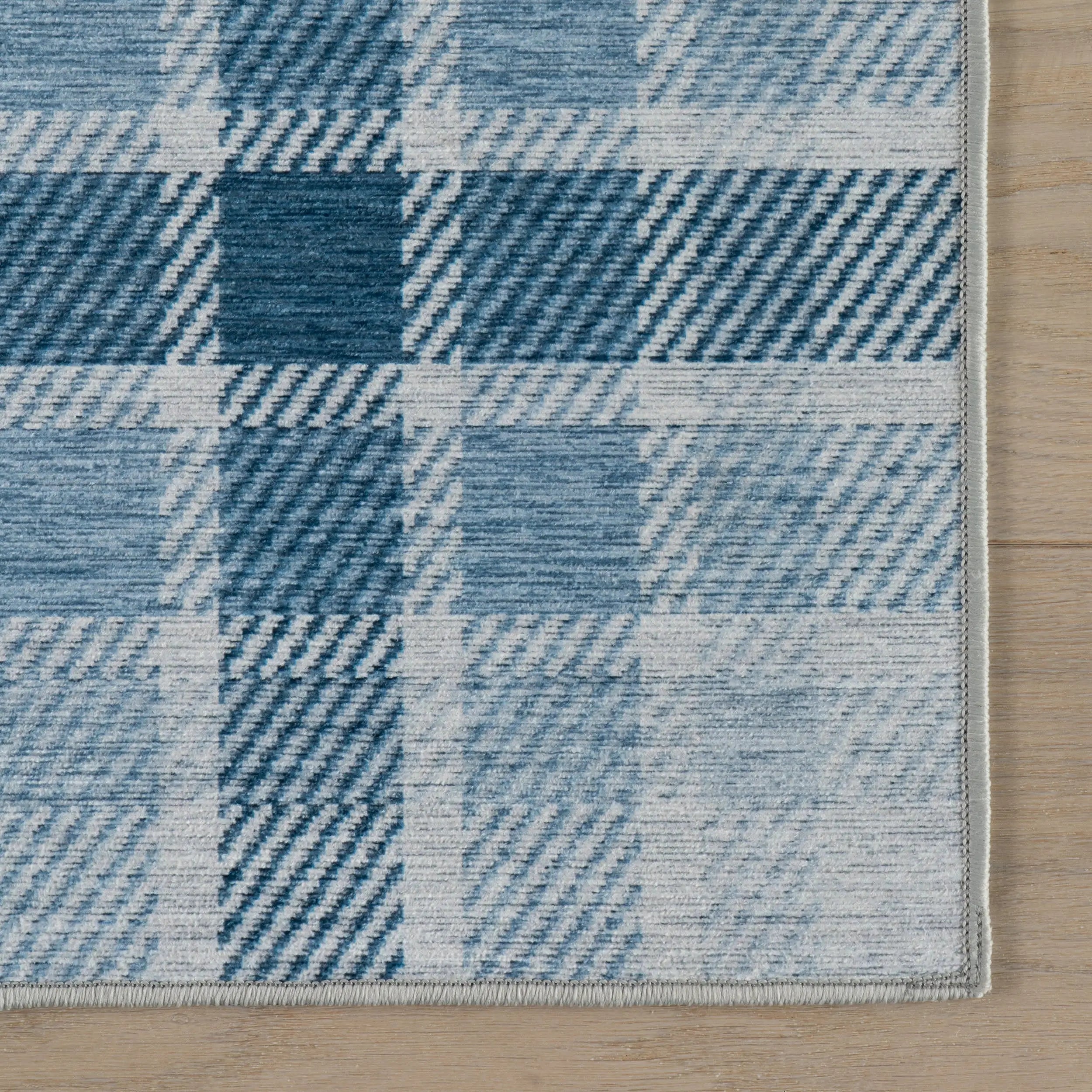 Andri Modern Plaid Machine Washable Rug