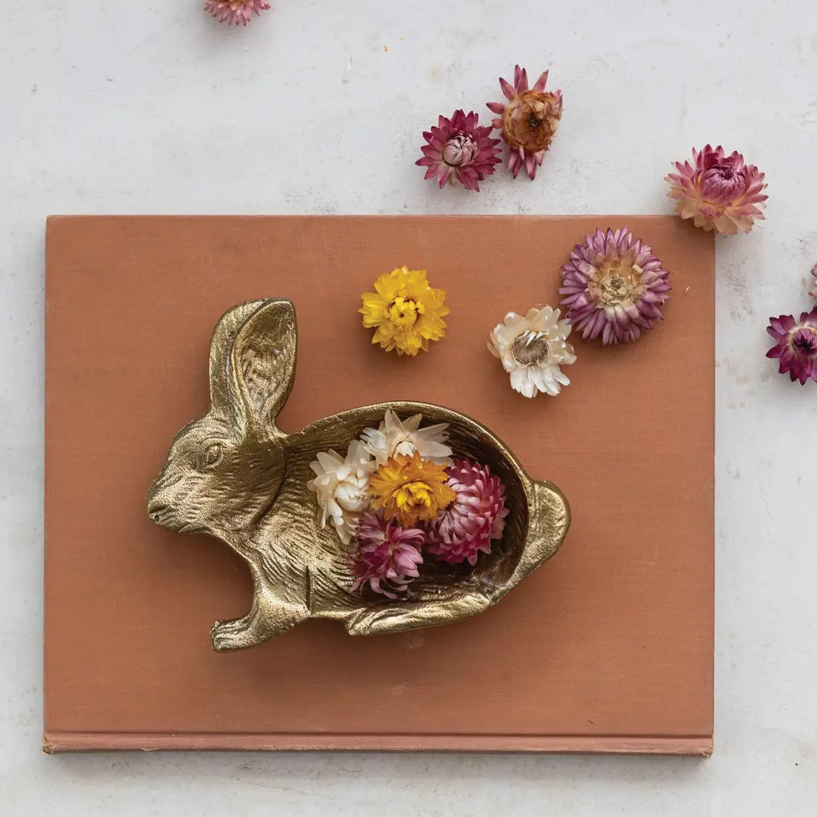 Cast Aluminum Rabbit Shaped Dish