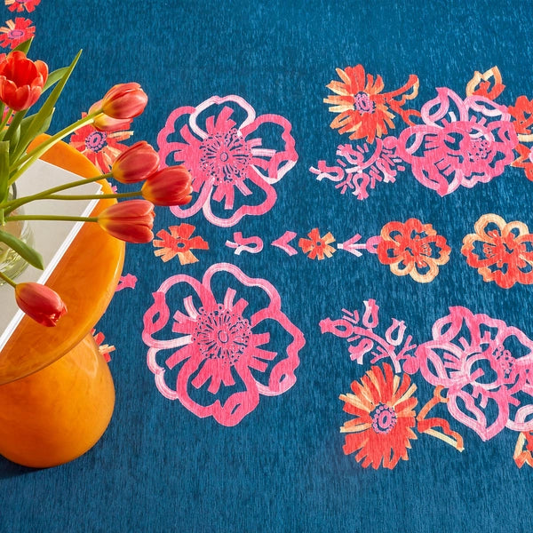 Graphic Gerbera Machine Washable Rug