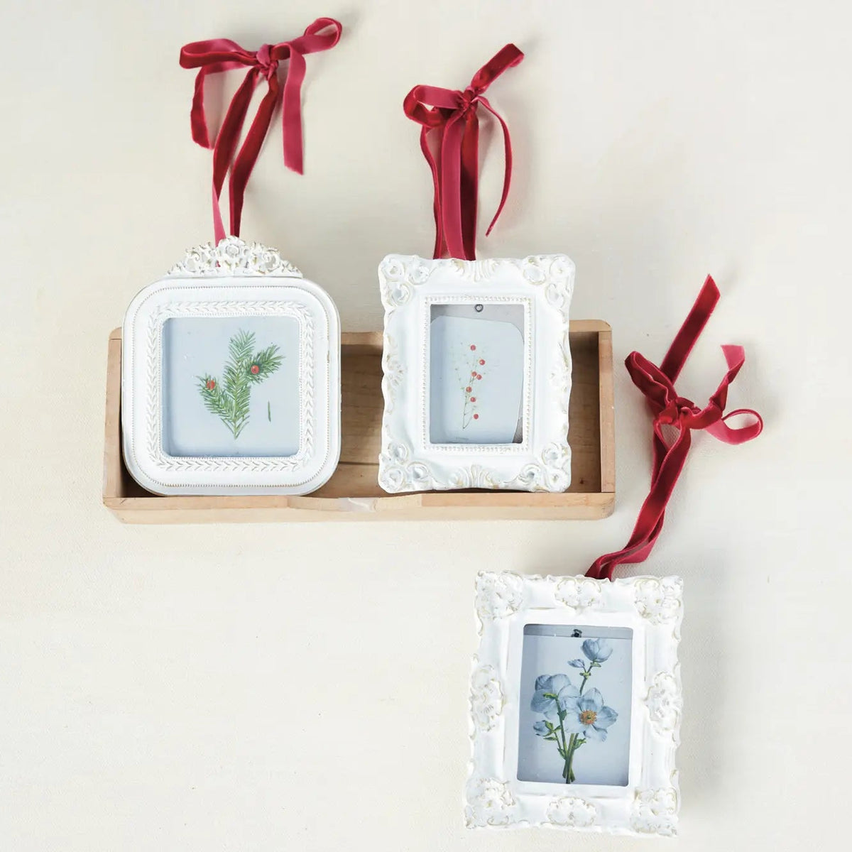 Ornate Resin Photo Frame Ornament