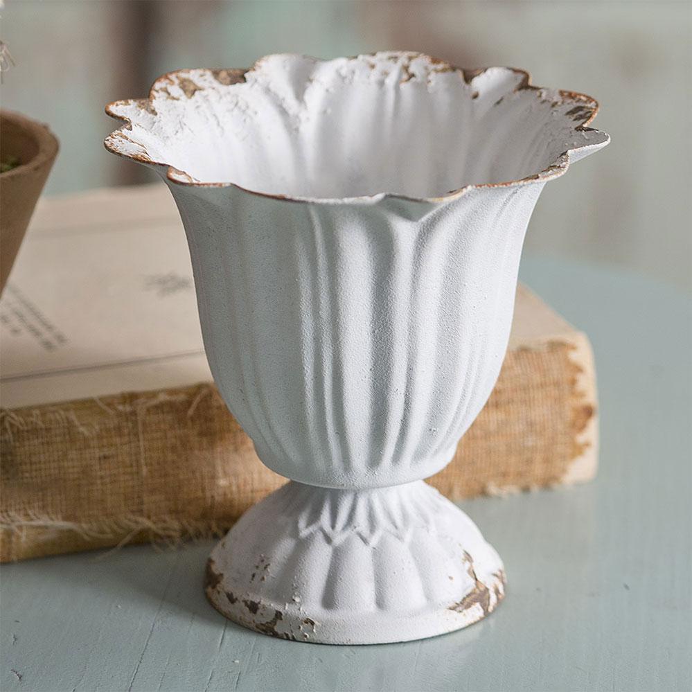 Chippy White Scalloped Vase