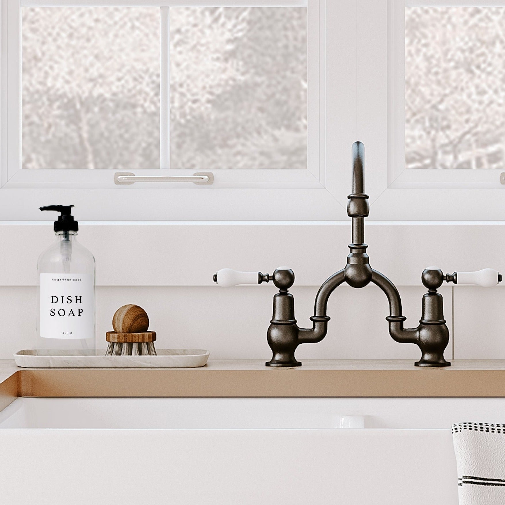 How To Use Soap Dispensers For Modern Farmhouse Bathroom Decor – The  Polished Jar