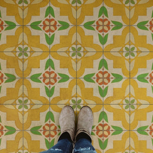Pattern 33 Bright And Early Vinyl Floor Cloth