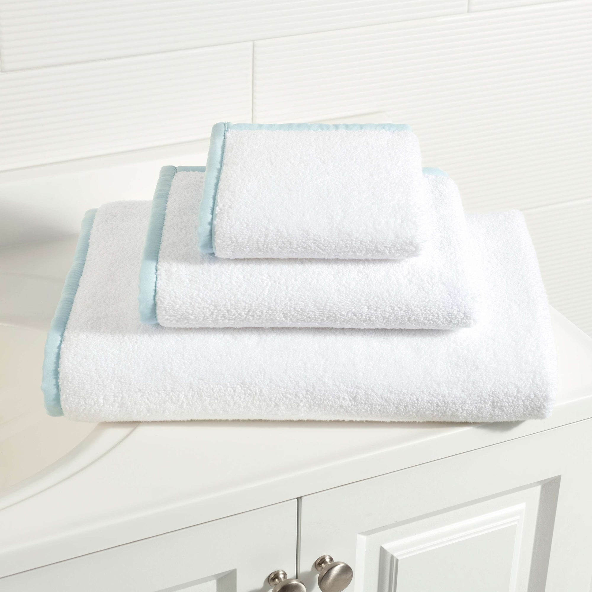 Pine Cone Hill Signature Banded White/Soft Blue Towel