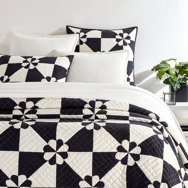 Pine Cone Hill Sunny Side Black Quilt