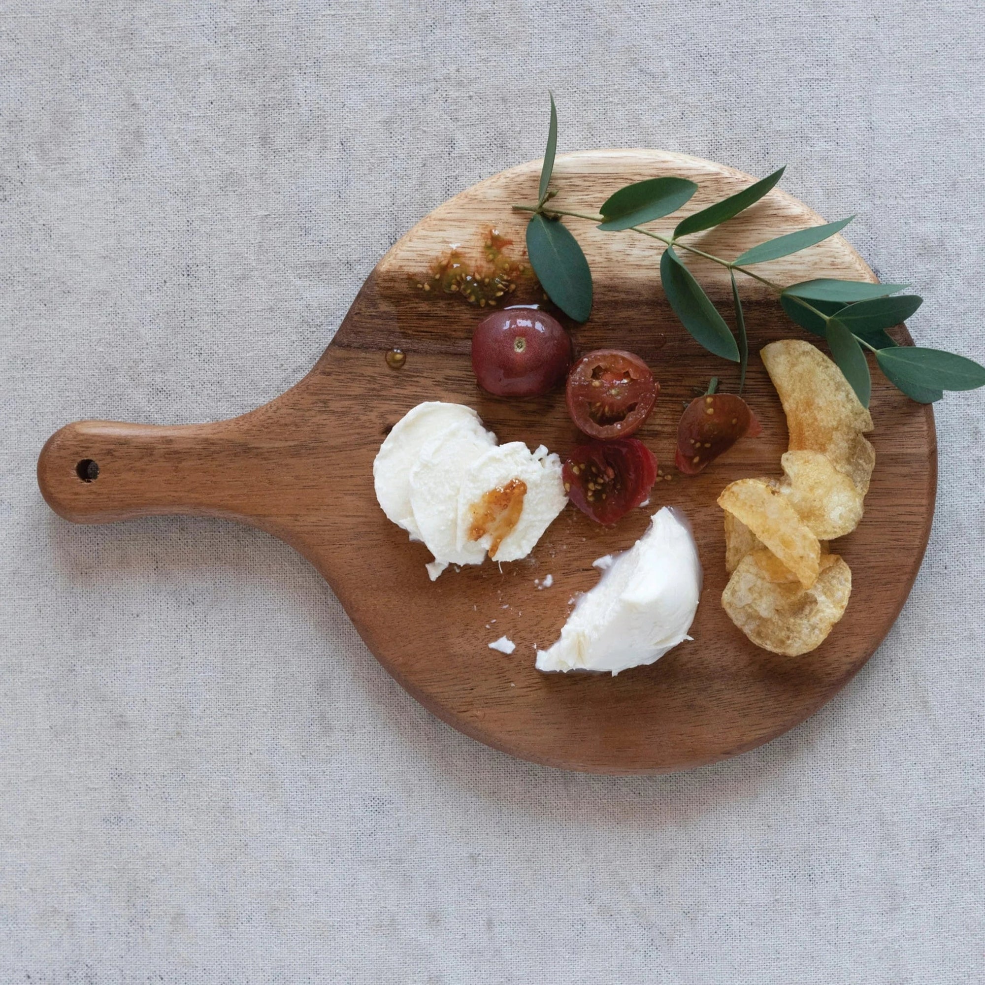 Suar Wood Cutting Board With Handle