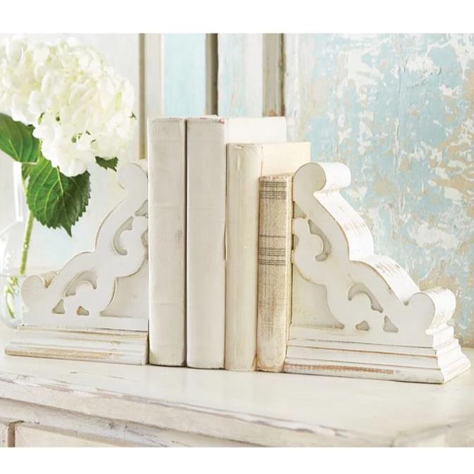 Distressed White Corbels Bracelet Stand 